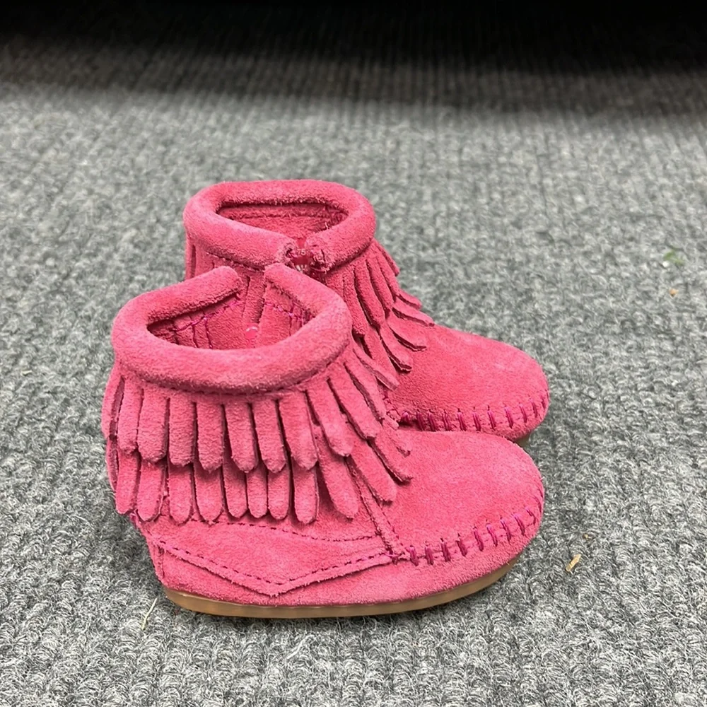 Minnetonka Kid’s Pink Double Fringe Zip Up Bootie (3198)